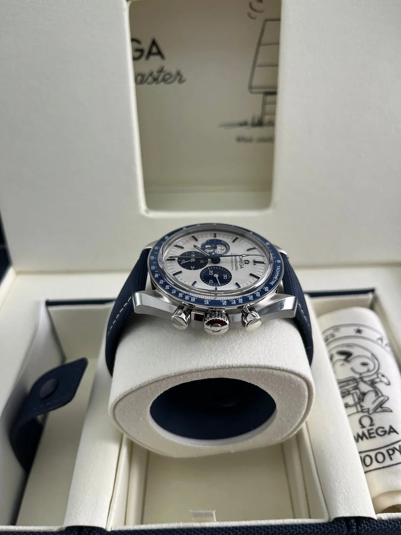Speedmaster Anniversary Series (42 mm, acero con brazalete de tela de nailon recubierto) Viene con caja + certificado